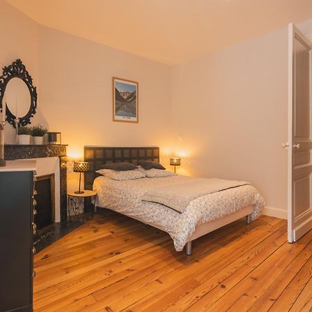 Au Dessus Des Toits Apartman Cauterets Kültér fotó